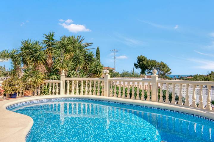 Apartamento para 8 personas, con jacuzzi en Dénia