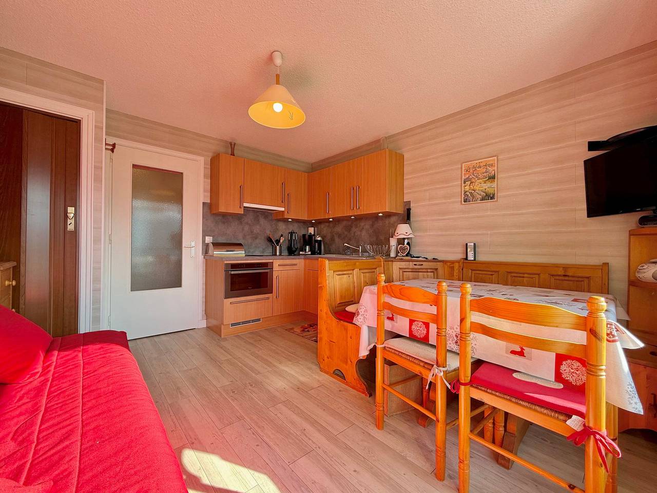 Ganzes Studio, Helles Studio mit Südbalkon, für 4 Pers in Notre-Dame-de-Bellecombe, Albertville und Umgebung