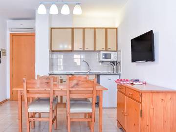 Camping für 4 Personen in Castelló d'Empúries, Costa Brava, Bild 2