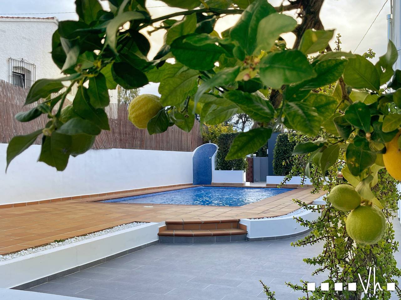 Villa Moraira: Privater Pool, Parkplatz & Klimaanlage, 12 Pers in Moravit, Teulada (Spanien)