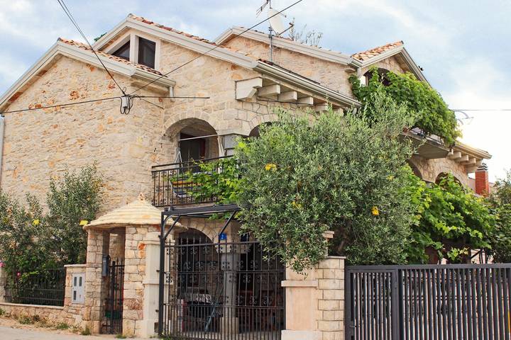 Appartement entier, Garçonniere avec la terrasse Basanija, Umag As-7148-a in Umag, Région d'Umag