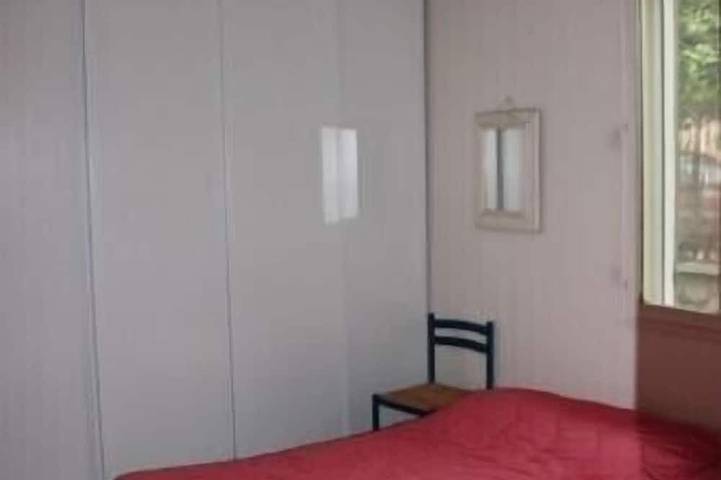 Haus mit schattiger Terrasse und optionalem Spa in Nîmes in Nîmes, Nimes und Umgebung