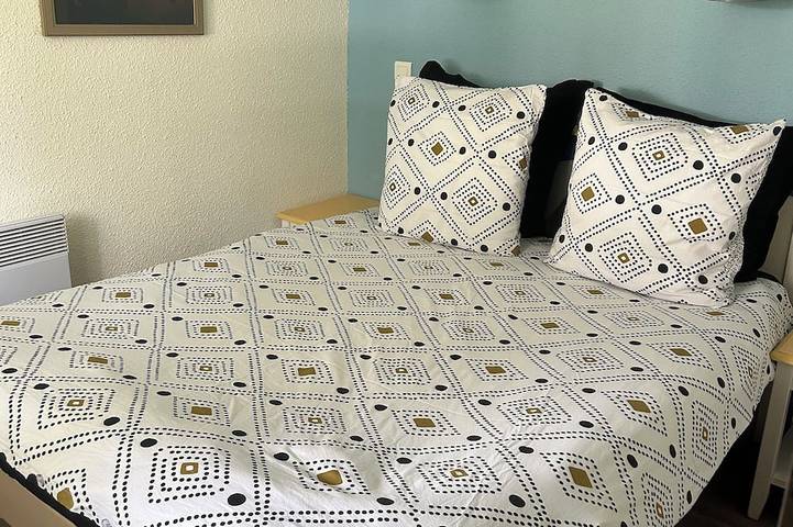 Gîte pour 6 personnes, avec piscine et jardin dans Cap Coz - 2