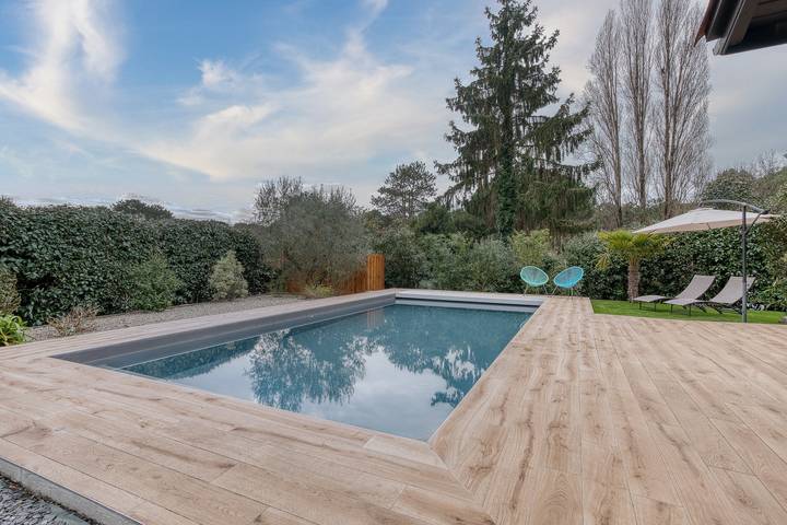 Villa Arcachon 4 étoiles – Piscine chauffée, jardin & pétanque, 8 pers. in La Teste-de-Buch, Région d'Arcachon