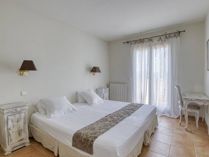 Ferienhaus für 6 Personen, mit Terrasse und Garten in La Cadière-d'Azur - 4