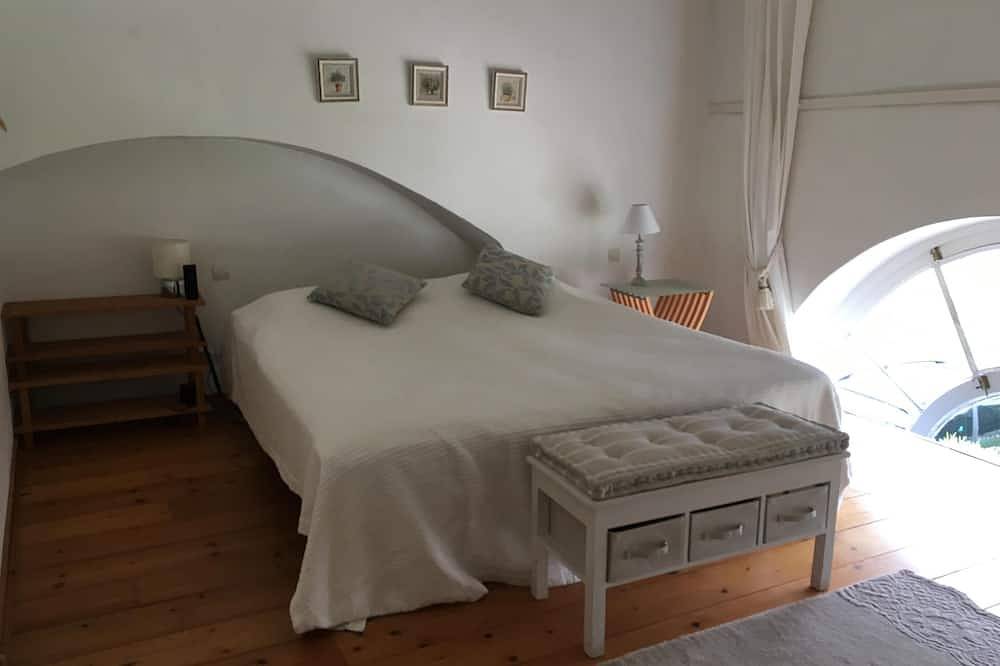 Appartement entier, L'appartement Orangerie, Château de la Trousse in Ocquerre, Seine-et-Marne