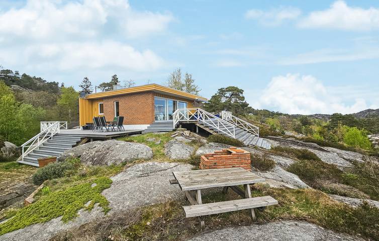 Ferienhaus für 8 Personen, mit Terrasse und Garten sowie Ausblick - 1
