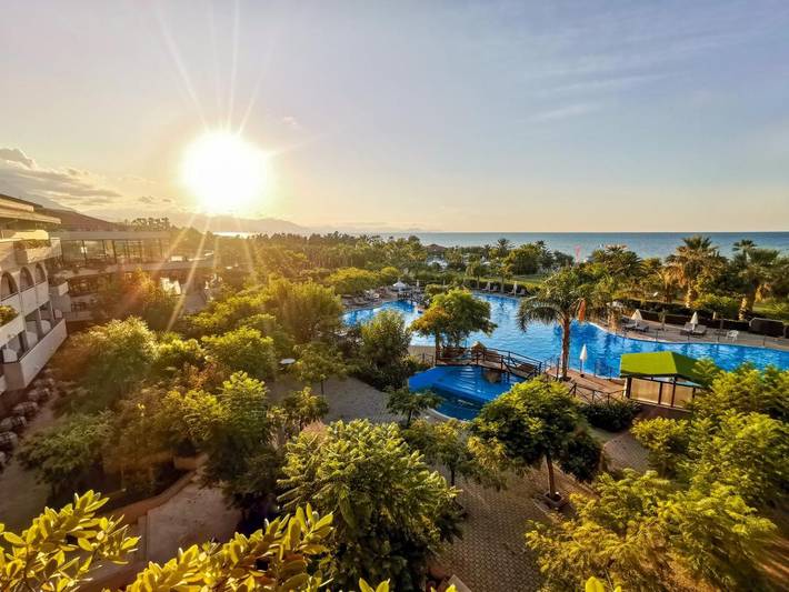 Resort per 3 persone, con Balcone e Terrazza nonché Giardino e Piscina in Provincia di Palermo