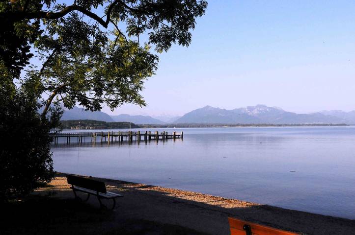 Ganze Ferienwohnung, Haus Mali - Behindertengerechte Ferienwohnung mit Südterrasse in Chieming, Chiemsee