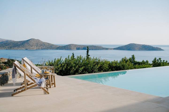 Villa voor 16 personen, met Balkon/Terras en Zwembad in Elounda