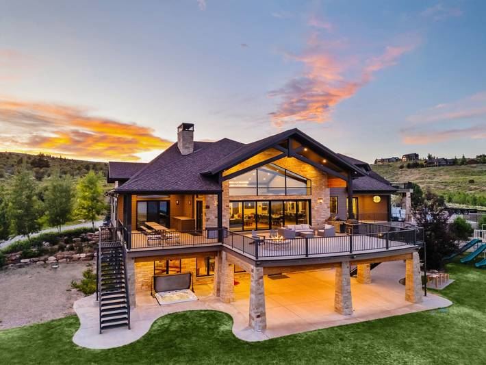 Location de vacances pour 60 personnes, avec piscine ainsi que vue sur le lac et jardin dans Idaho