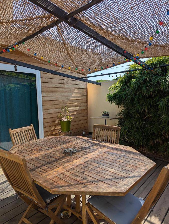 Chalet proche de la mer in La Moutone, La Crau