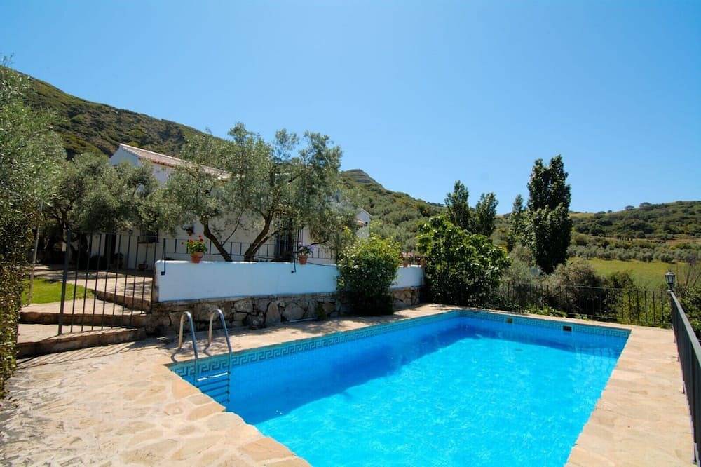 Casa Olivos, idéal pour se détendre à la maison familiale en milieu rural in Los Nogales (Antequera), Antequera