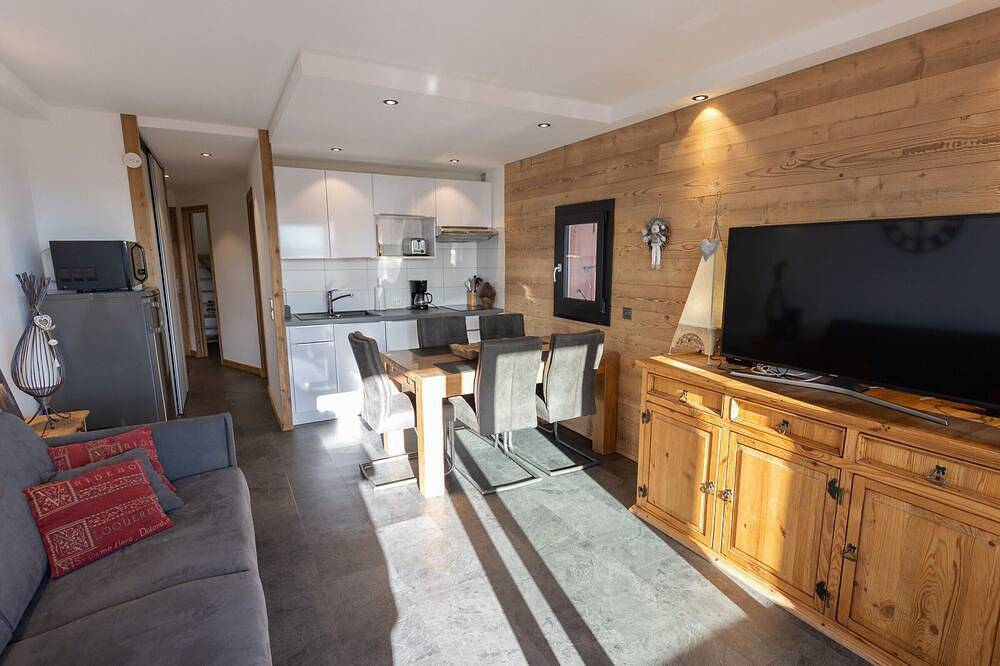 Ganze Wohnung, Saisies - Renovierte 2-Zi-Whg mit Garage, Haustiere, Wlan in Les Saisies, Albertville und Umgebung