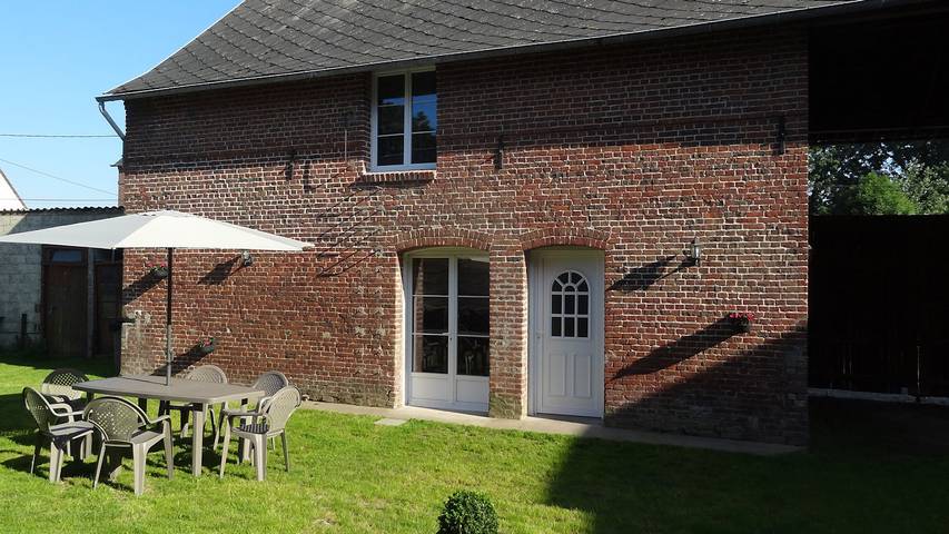 Gîte pour 6 personnes, avec terrasse, animaux acceptés à Saint-Quentin-la-Motte-Croix-au-Bailly