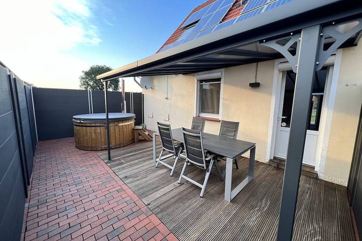 Ferienhaus für 4 Personen, mit Whirlpool und Terrasse - 1