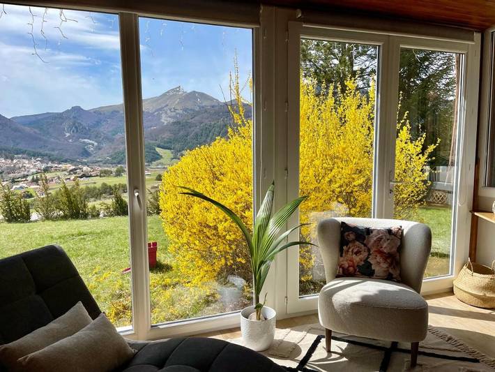 Gîte pour 6 personnes, avec jardin et vue, animaux acceptés à Lus-la-Croix-Haute