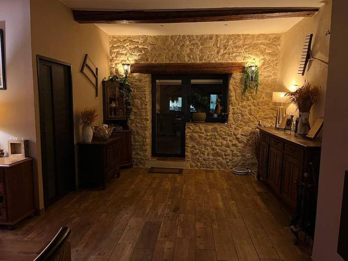 Location de vacances pour 10 personnes, avec terrasse ainsi que jardin et vue à Saint-Pargoire - 3