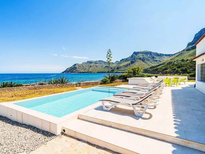 Ferienhaus für 8 Personen, mit Balkon und Terrasse sowie Pool in Artà