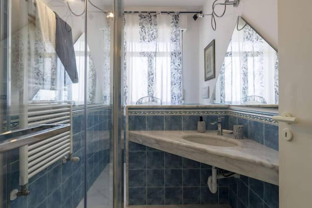 Entire apartment, Degli Ulivi in Ventimiglia (City), Ventimiglia