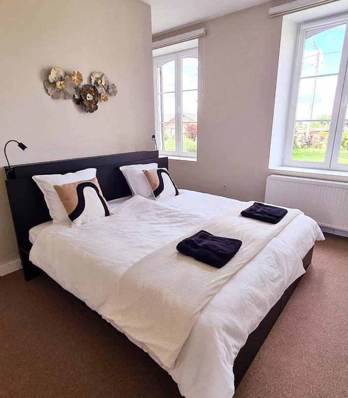 Location de vacances pour 2 personnes, avec vue et jardin dans Isnes