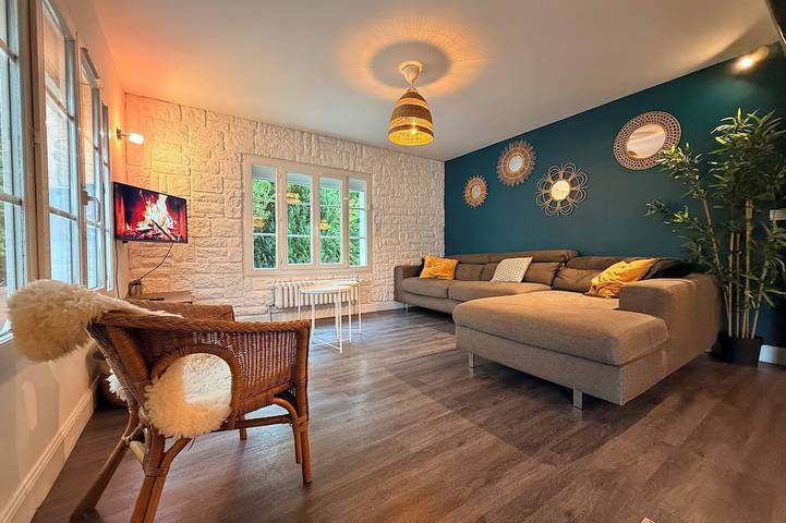 Location de vacances pour 15 personnes, avec jardin à La Houssaye-en-Brie