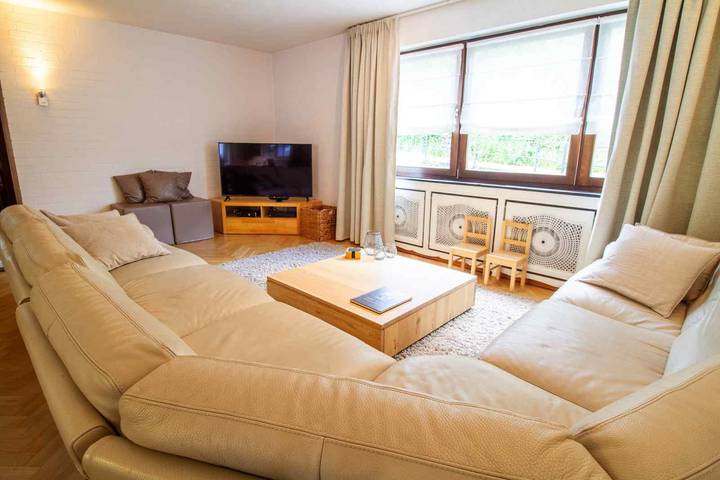 Ferienhaus für 10 Personen, mit Sauna und Balkon sowie Garten im Nationalpark Eifel - 4