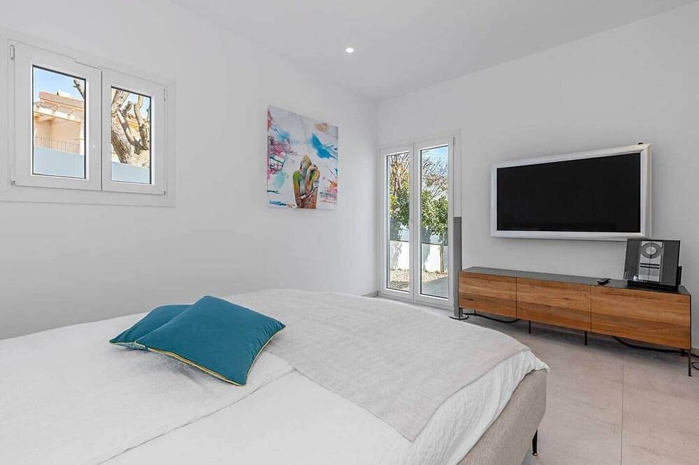 Modern villa in exclusive area in Santa Ponsa, Calvià