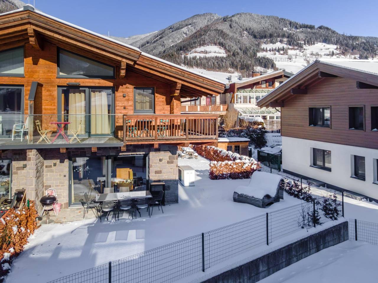 Geheel appartement, Duurzaam appartement met terras en wellness in Piesendorf, Pinzgau