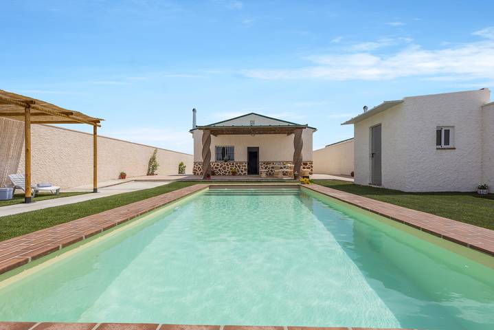 Casa rural para 8 personas, con jardín, Se admiten mascotas en Sierra Sur de Sevilla - 2