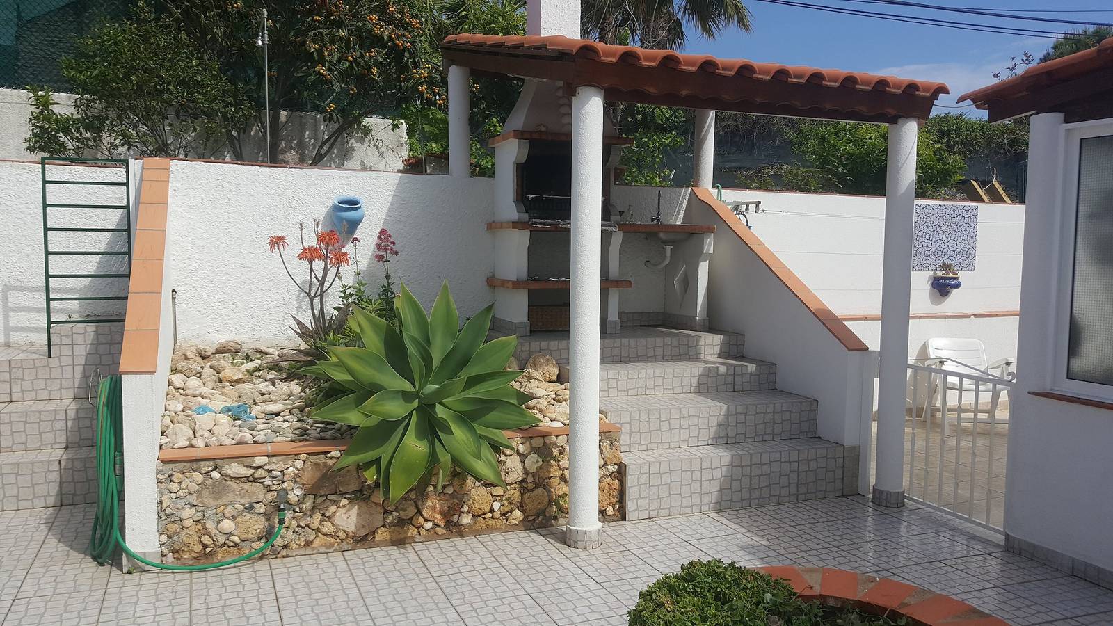 Apartamento entero, Shellls Apartment: Terraza Compartida, Wi-Fi y Aire Acondicionado en Carvoeiro in Carvoeiro, Lagoa