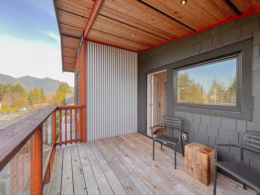 Tofino Escape-Hot Tub, in Town , Marina, Pet, Bbq in Tofino, Alberni-Clayoquot Regional District