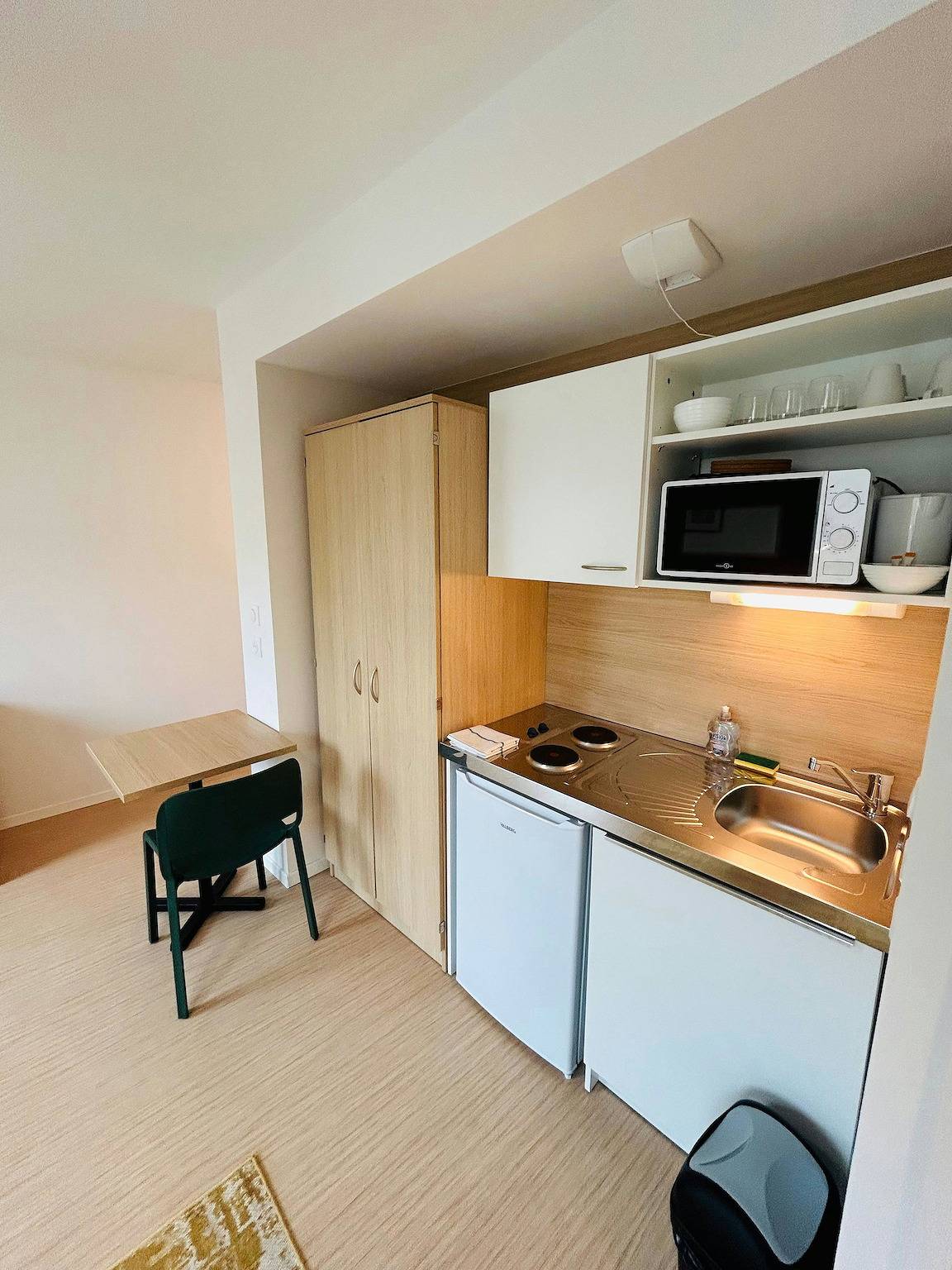 Ganze Wohnung, We Live In R - Suite 202 - Cathédrale in Reims, Marne