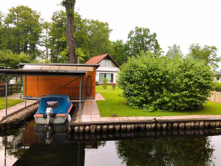 Ferienhaus für 6 Personen, mit Sauna und Garten sowie Whirlpool in Berlin