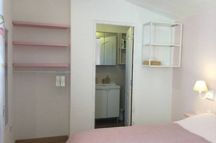 Studio indépendant proche calanques Cassis Aix Marseille in Roquevaire, Côte méditerranéenne (France)