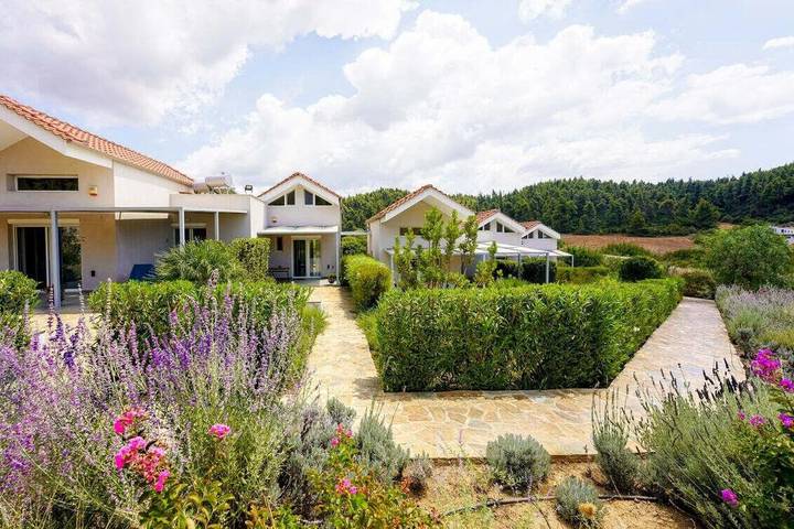 Bungalow für 5 Personen, mit Garten und Pool sowie Ausblick in Chalkidiki - 4