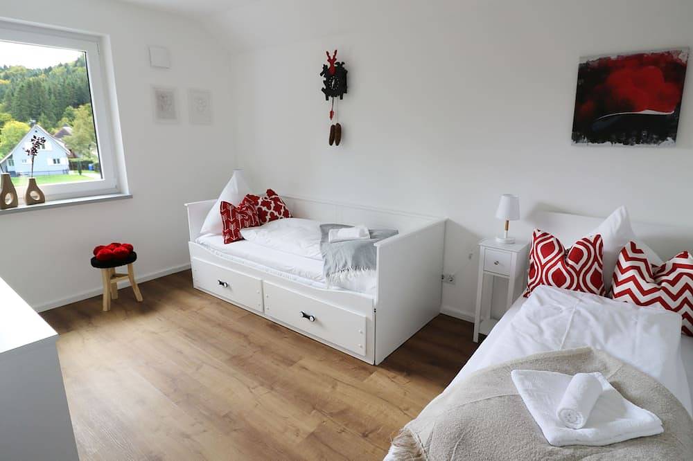 Ferienhaus für 10 Gäste mit 125m² in Todtnau-Muggenbrunn in Muggenbrunn (Todtnau), Todtnau