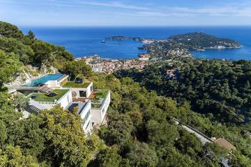 Villa pour 10 personnes, avec jacuzzi ainsi que terrasse et jardin à Villefranche-sur-Mer