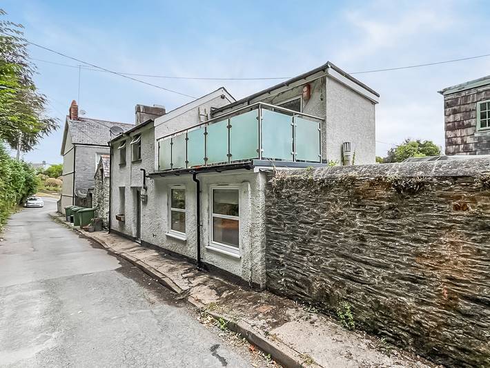 Log cabin for 4 people in Plymouth