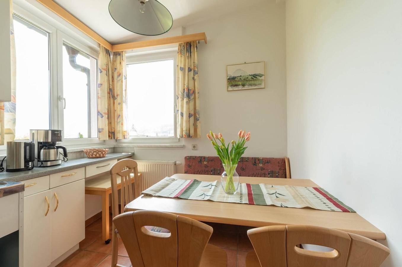 Ganze Wohnung, Apartment 'Isabelle Home' mit Bergblick, Gemeinschaftsgarten und Wlan in Hermagor, Hermagor-Pressegger See