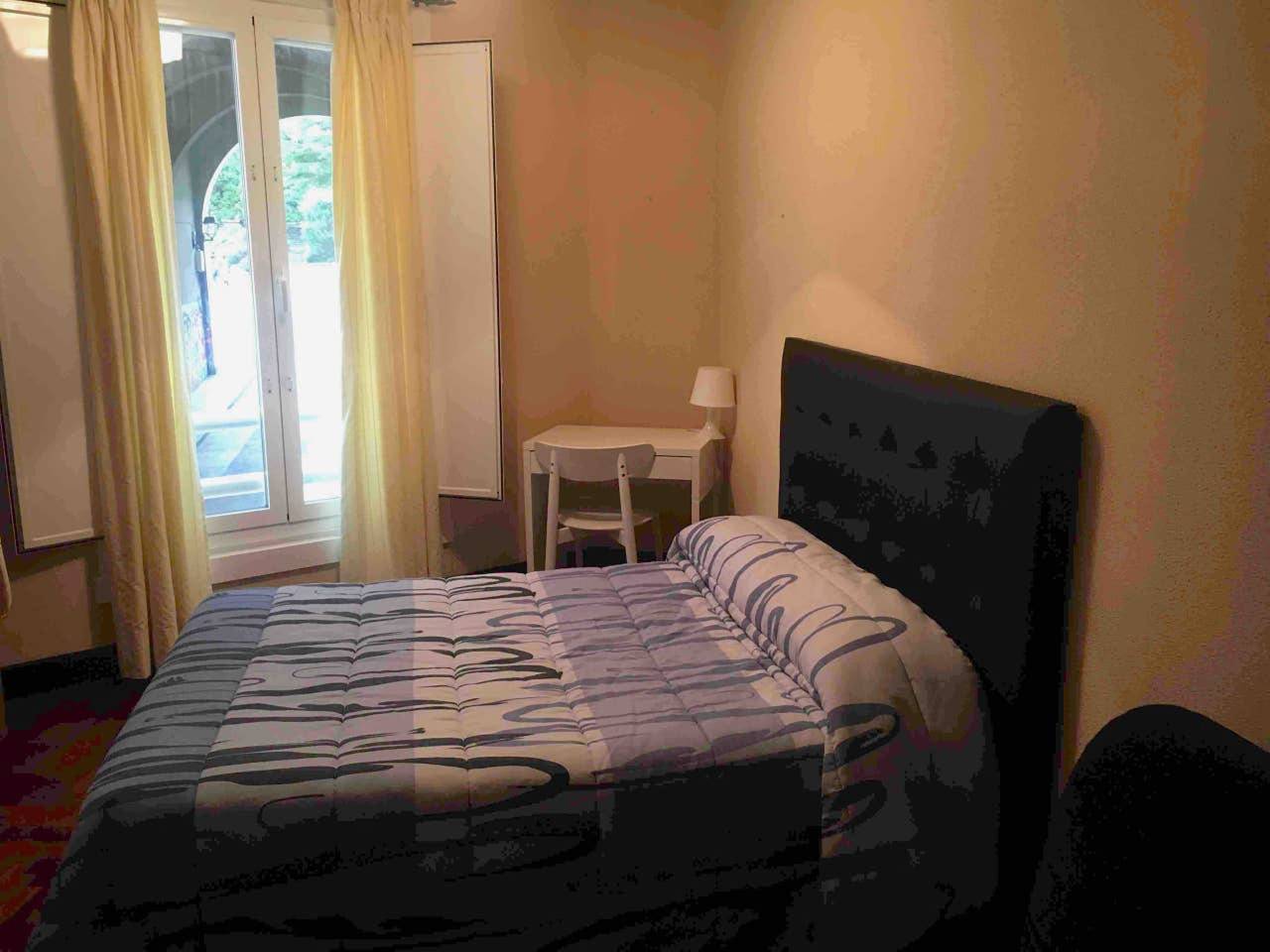 Entire apartment, Spacious apartment in A Coruña 80 m² with parking in La Coruña, Galician Coast