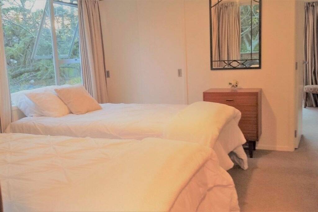 Holiday Home for 4 People in Auckland, Waitakere Ranges