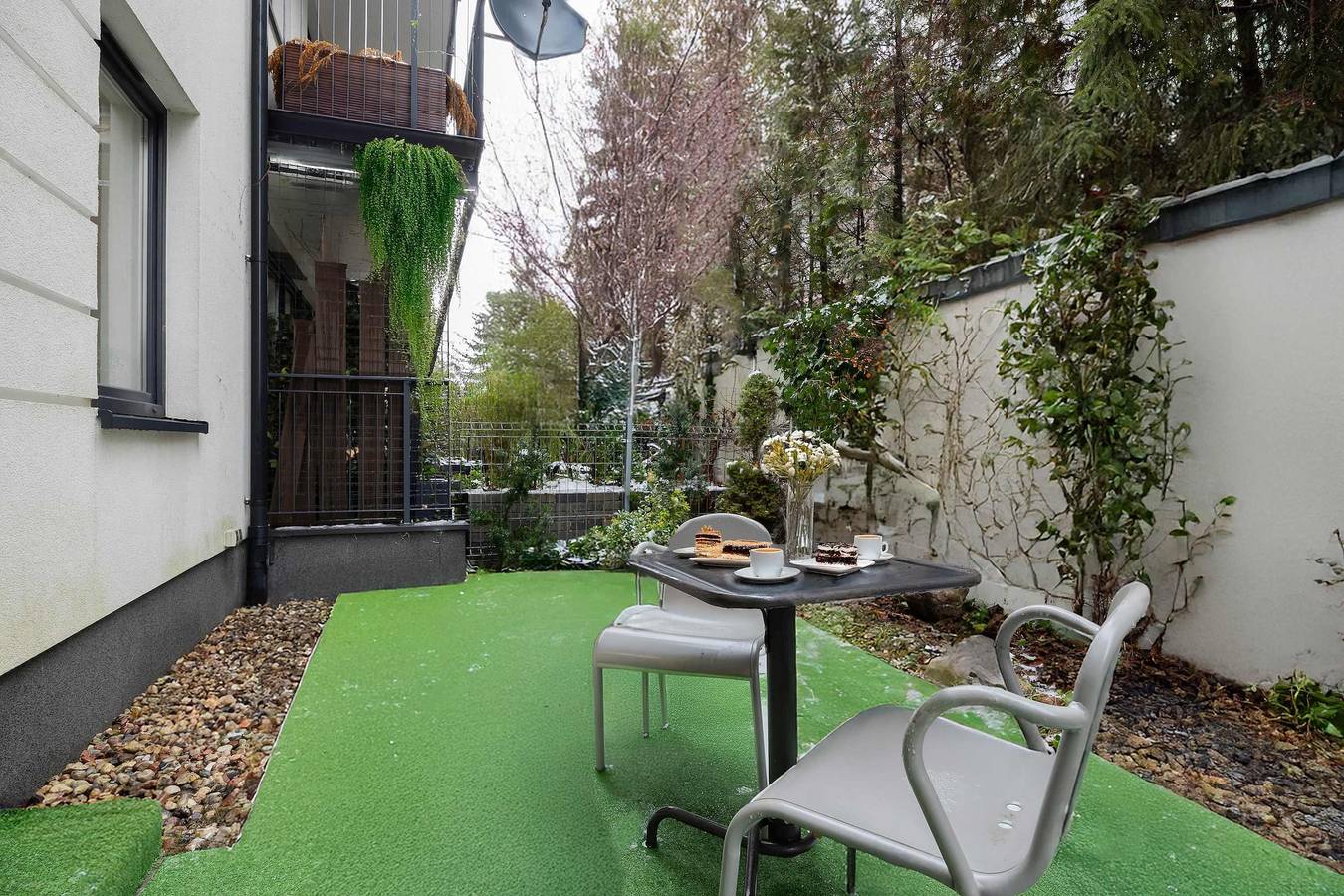 Ganze Wohnung, Functional Apartment in Piaseczno | Parking and Terrace in Piaseczno, Masowien