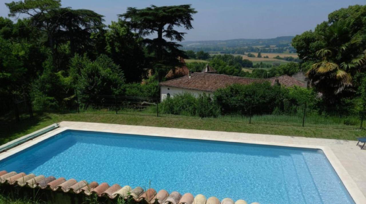 Double Room with Terrace in Lauzerte, Quercy
