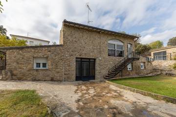 Casa Rural para 28 Personas en Burgohondo, Valle del Alberche, Foto 1