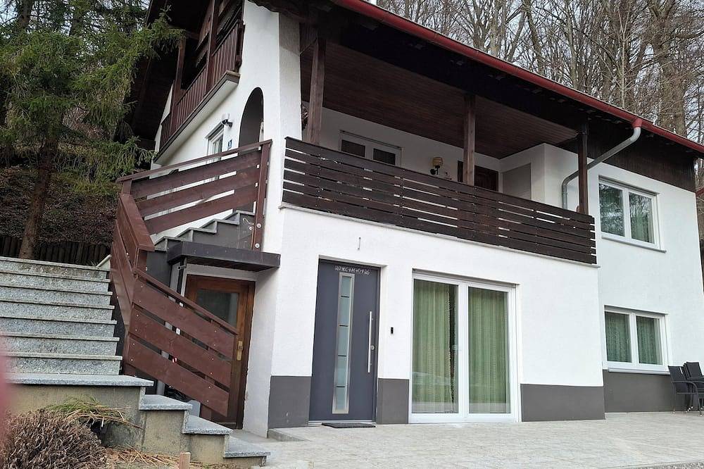 Waldhaus bei Schloss Scherneck in Rehling, Bayerisch Schwaben