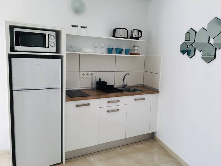 Apartamento vacacional entero, Apartamento privado con terraza y vistas al jardín. in Tahiche, Teguise
