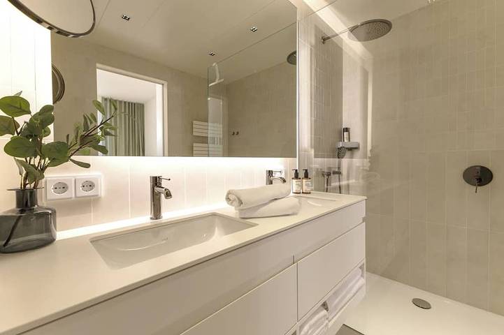 Ganze Wohnung, Studio Zen-Oase, Luxurious, Quiet, City Center for Business or Holiday, 40 m2 in Linz, Linz (Stadt)