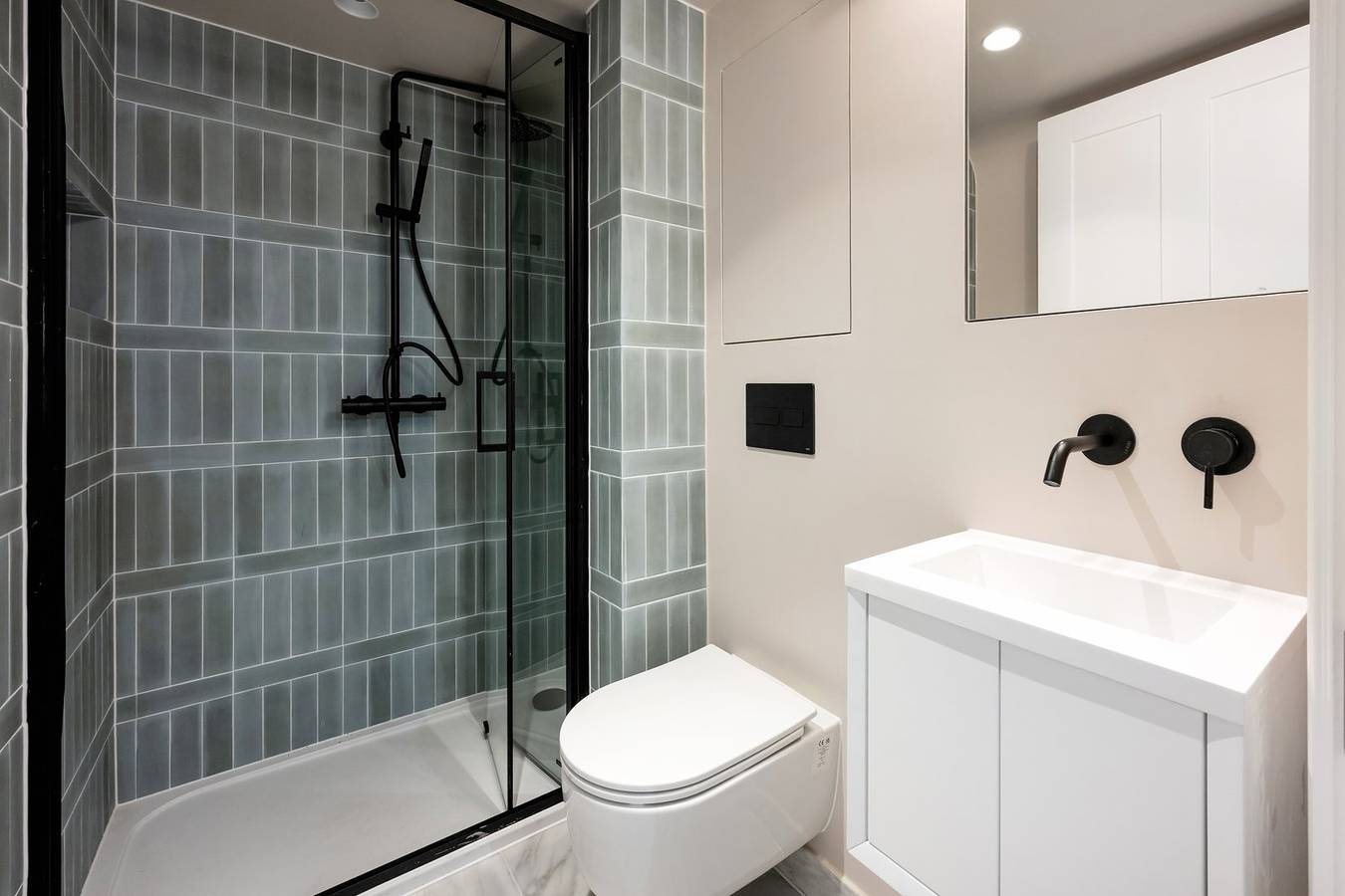 Entire apartment, Chic Studio Retreat near Notting Hill in London, South East England