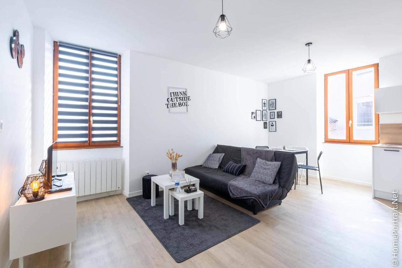 Appartement entier, One-Bedroom Apartment in Oyonnax, Nantua